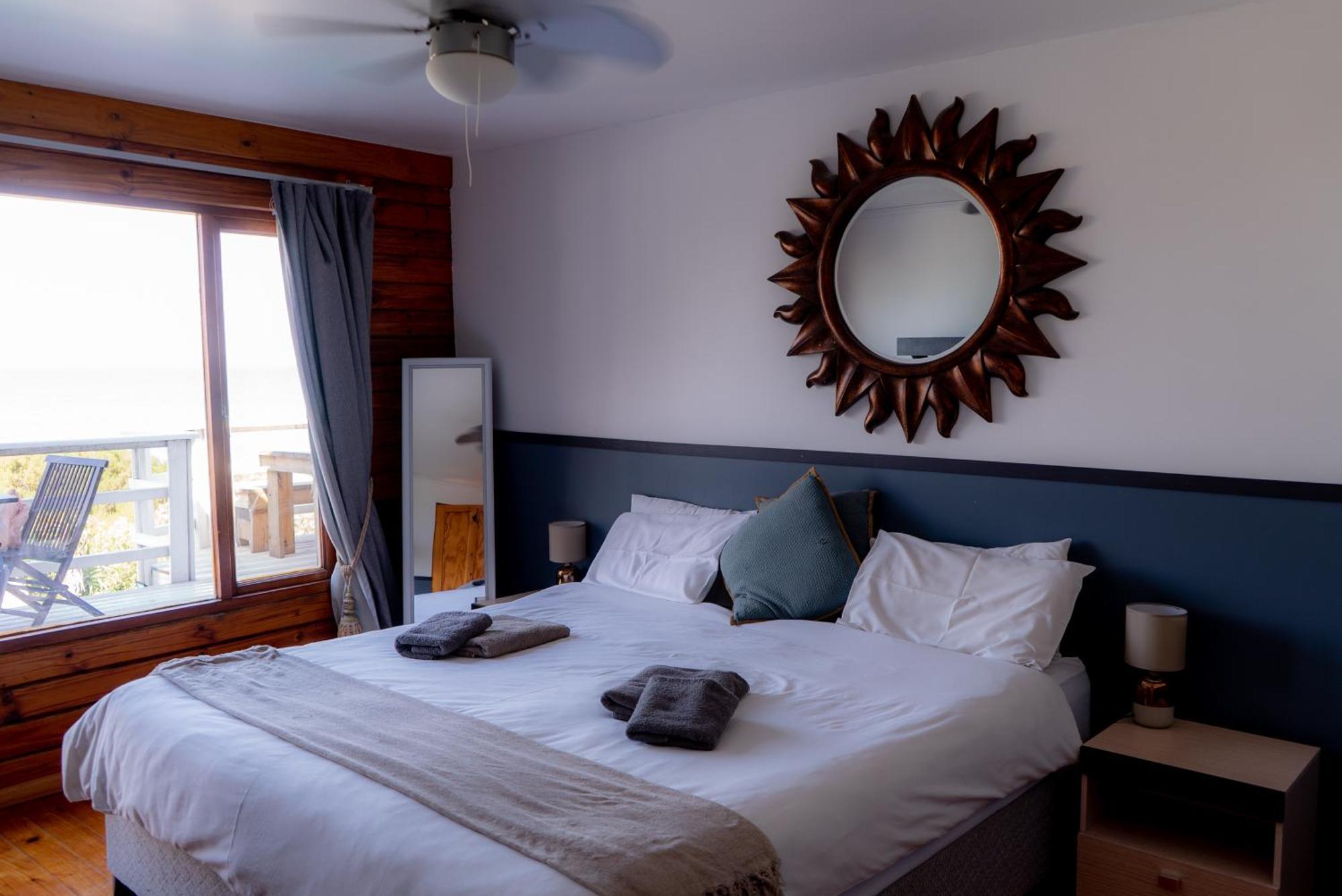 Surf Lodge South Africa Jeffreys Bay Room photo